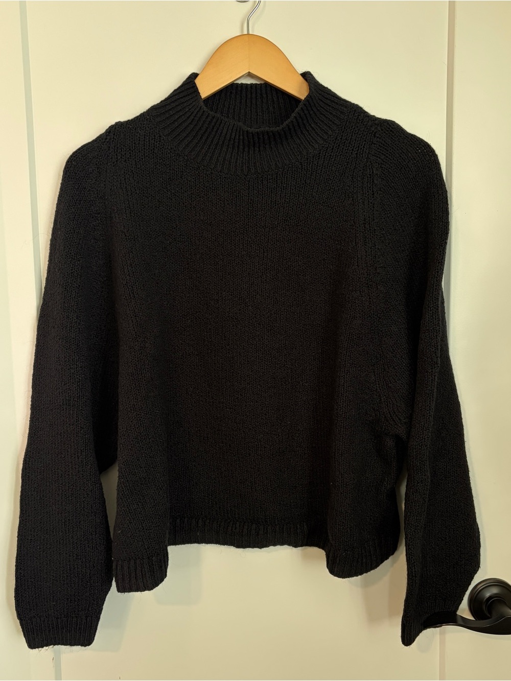 Old Navy Black Turtleneck Pullover Sweater - Cotton Blend